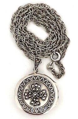 Round Locket Victorian Style 925 Sterling Silver English Hallmarks Set With