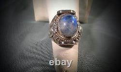 Victorian Style ring Crafted with sterling silver 925, Size 7 weighs 9.2 grams