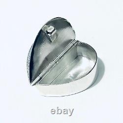 Victorian style Sterling Silver engraved twin Love Heart Trinket Snuff Pill Box