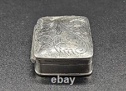 Vintage Victorian Style Sterling Silver Engraved Pill /Snuff Box London/UK/1991